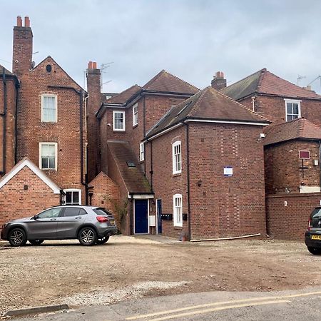 Upstairs At 33 - Self Check In Boutique Accommodation In Worcester Centre Exterior foto