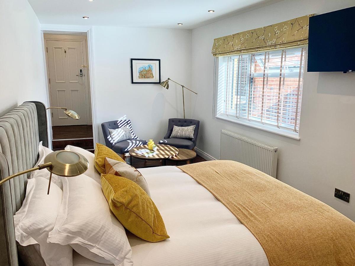 Upstairs At 33 - Self Check In Boutique Accommodation In Worcester Centre Exterior foto